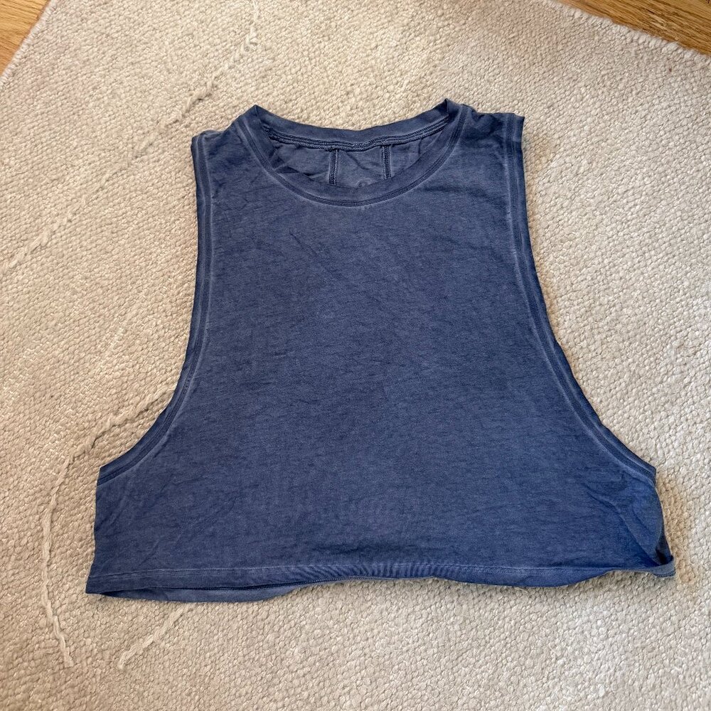 Lululemon Cropped Tank Top Size 4 Blue